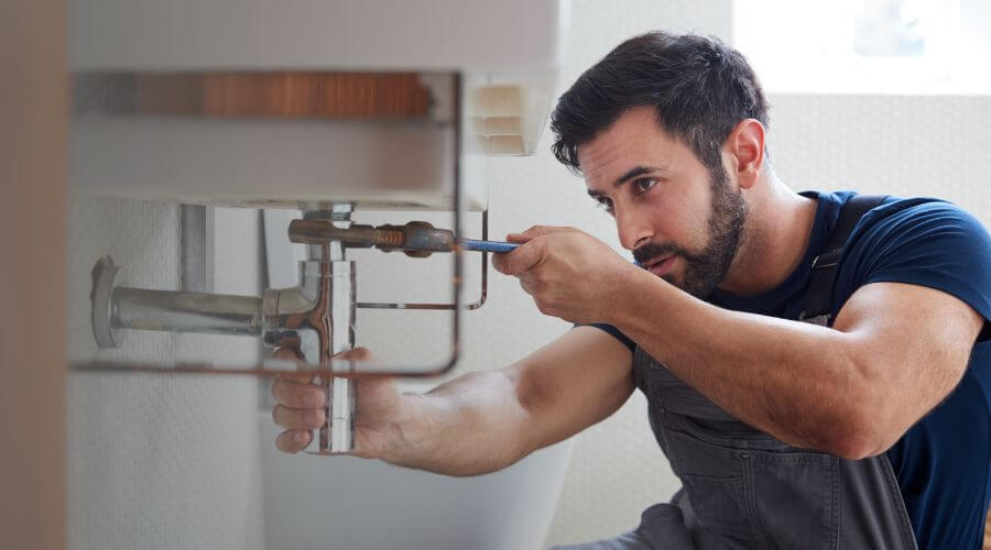 Water heater thermostat replacement in Griffin, IN